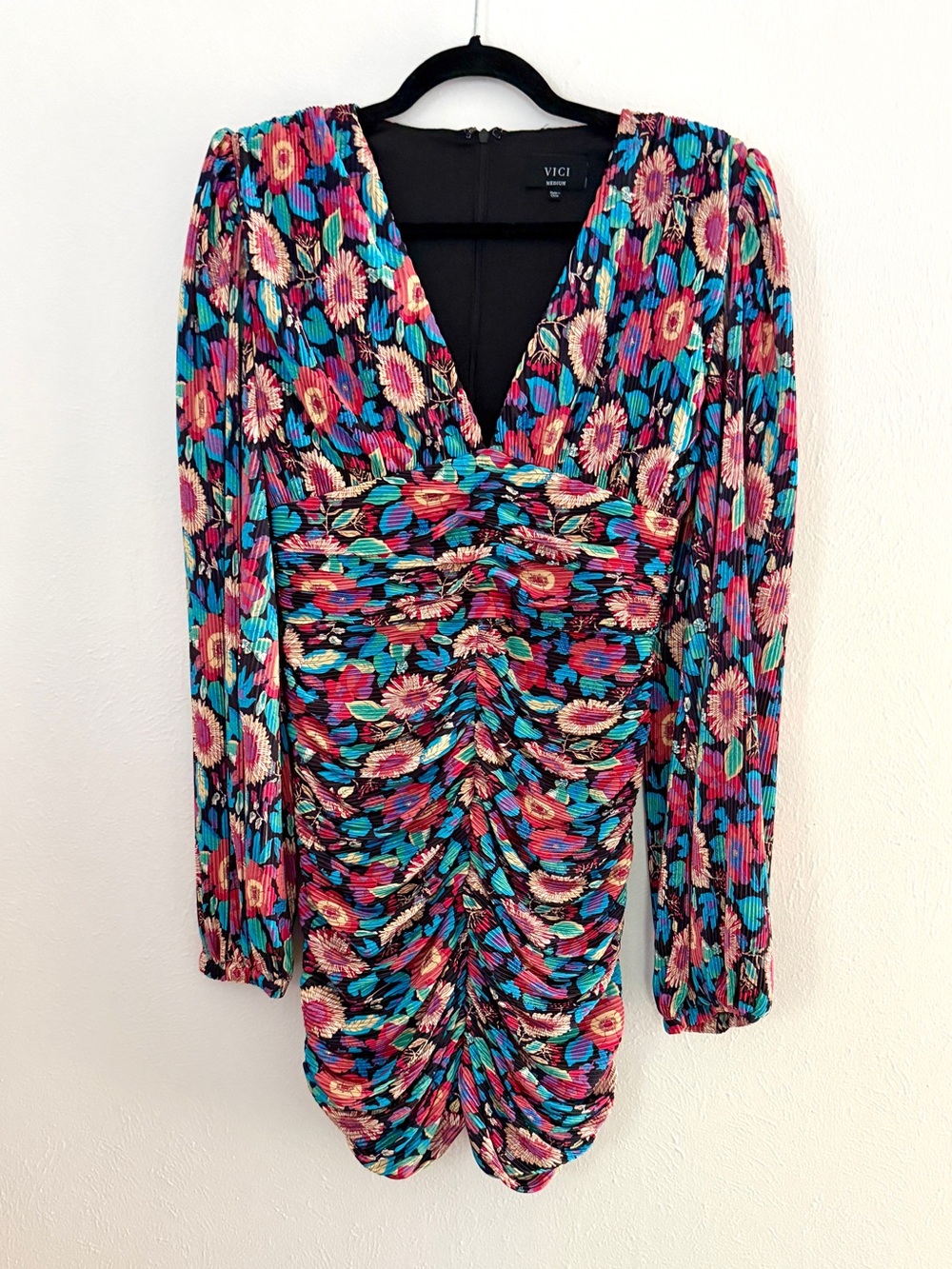 VICI Floral Multicolor Ruched V-Neck Mini Dress Groovy Size Medium